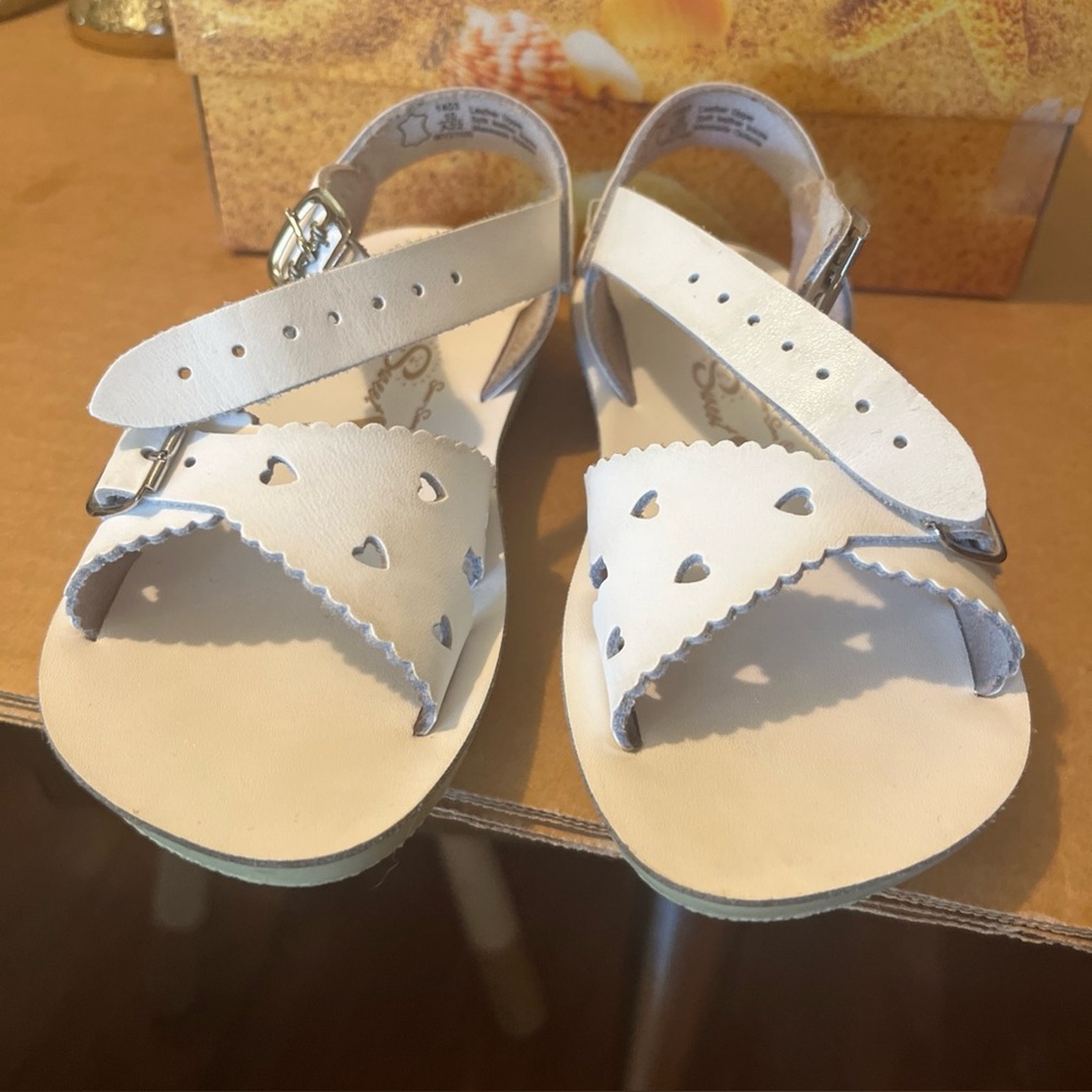 Toddler Girls Sun San Salt Water Sweet Heart white Sandals Size 10